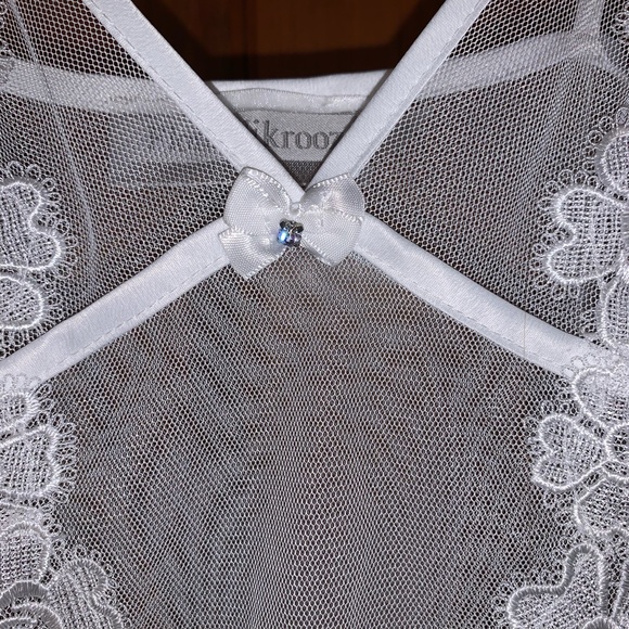 Flora Nikrooz White Bridal Wedding Chemise Nightgown Lingerie - Picture 9 of 16